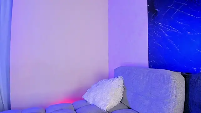 Alana_Stone
