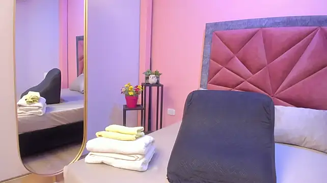 mia_milff live cam preview