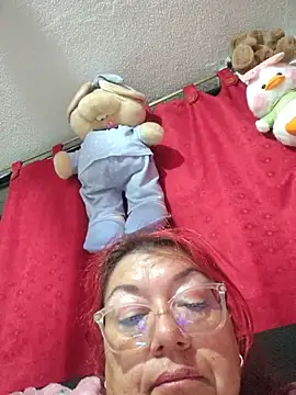 SaraJ live cam preview