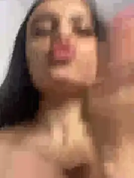 AshleyJo live cam on StripChat