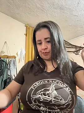 latinfemale live cam on StripChat