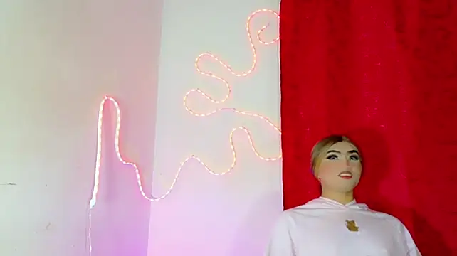 Natasha__H live cam on StripChat