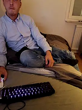 erikdanil (M young) - Lovense Ai will remote my edge 2  10min!