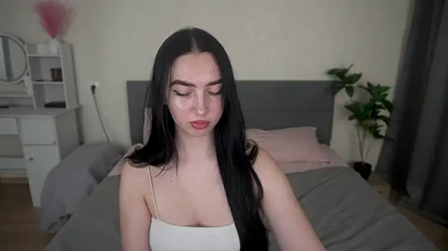 WildKittenX_ live cam on StripChat