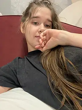 HornyGirlH