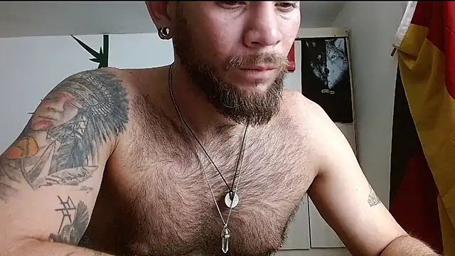 DominanThewolff live cam on StripChat