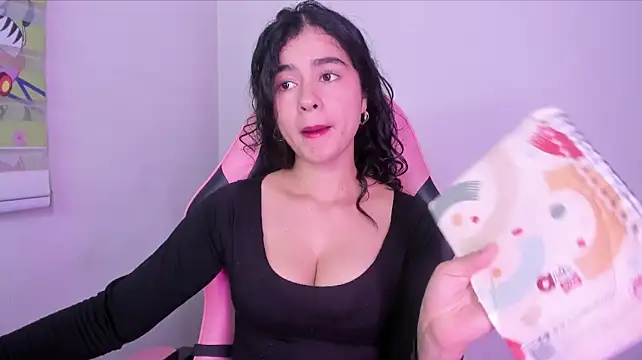 Arianna_Jannes live cam on StripChat