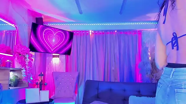 Queens_Wonders_Blonders