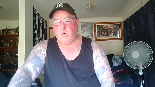 KINKYBLUEYES69 webcam