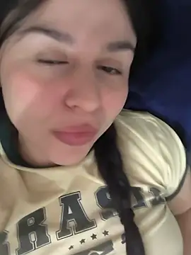 Daniela-rosee live cam preview