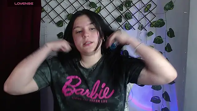 Nika_1_ live cam on StripChat