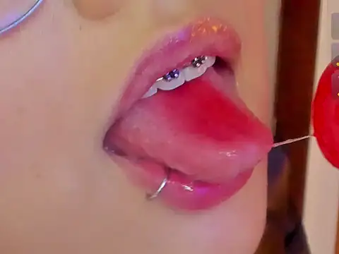 lilith03_ live cam on StripChat