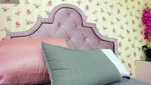 ariana_moon00 webcam