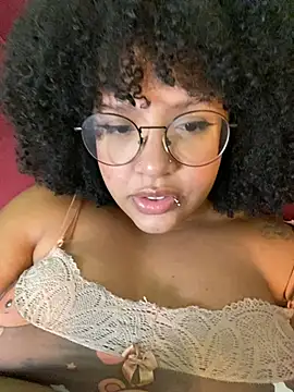 99_Lilith live cam on StripChat