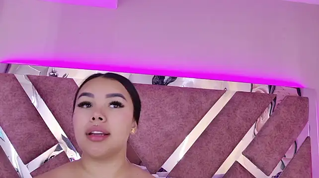 MarianaGarciaa__ live cam preview