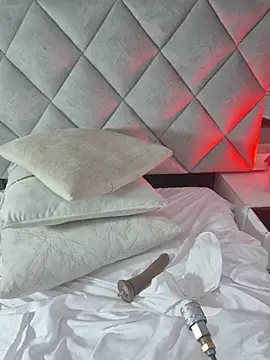 Sara_Chanel_