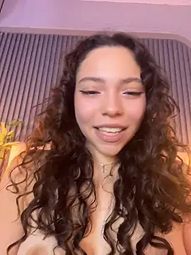 Mia_honey3