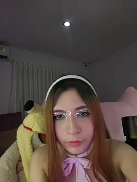 LuciaLaurent live cam preview