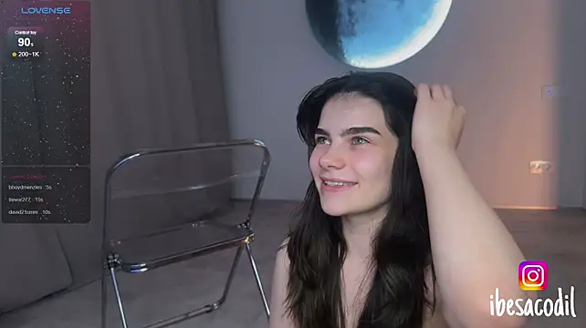 adriana_allien