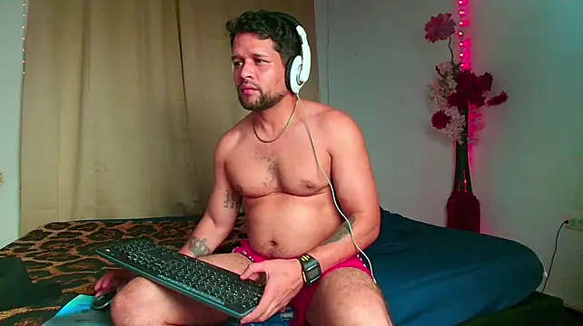 LucasGaeel webcam