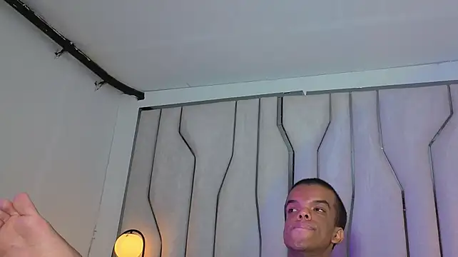 CHARLIE_WALKERR