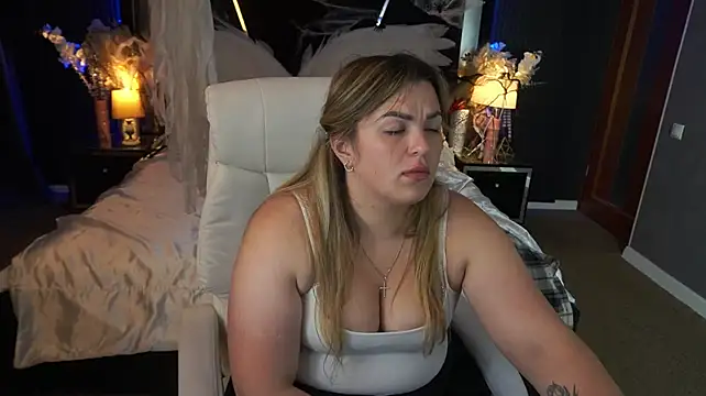 AlissyaGrayy live cam preview