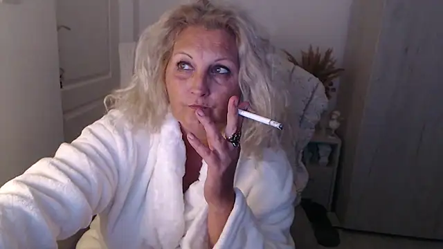 Divineblond