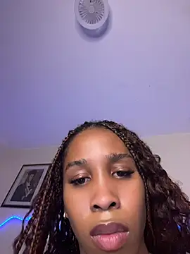 transgenderbrownskin live cam on StripChat