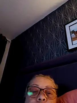 Cindy_UK-888 live cam preview