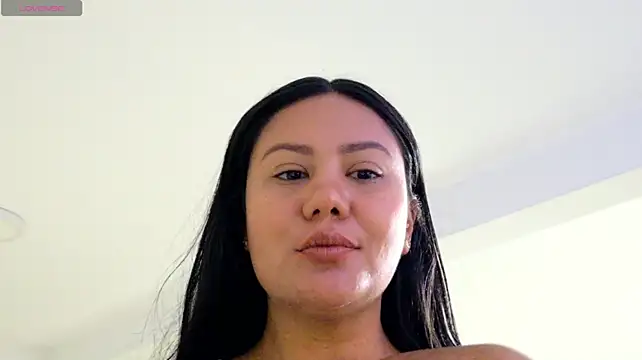 AlessandraMalory webcam