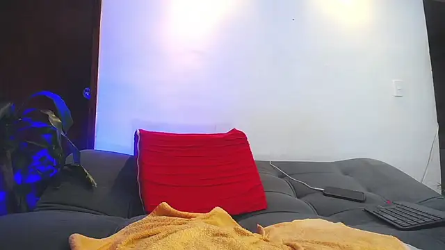 shellsy_hans live cam on StripChat
