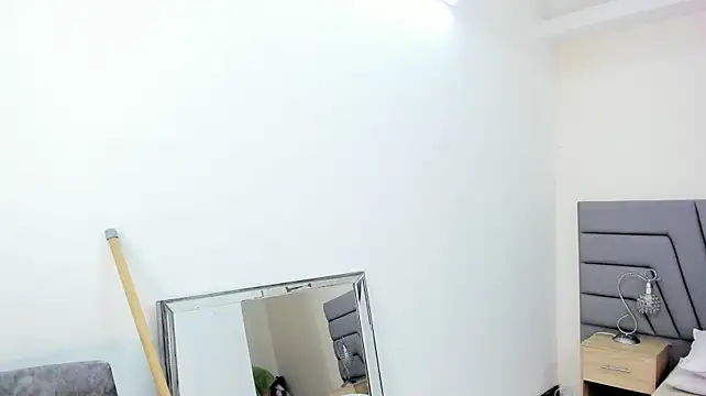 Angie_Will webcam