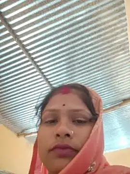 Ravita_bahat live sex cam
