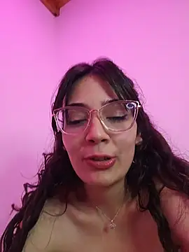 LeoyNicky98 live cam preview