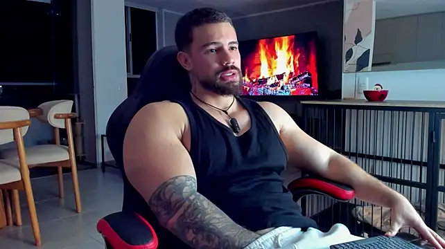 Valenthino_Salvatore live now