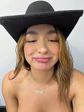 jenn_fit webcam