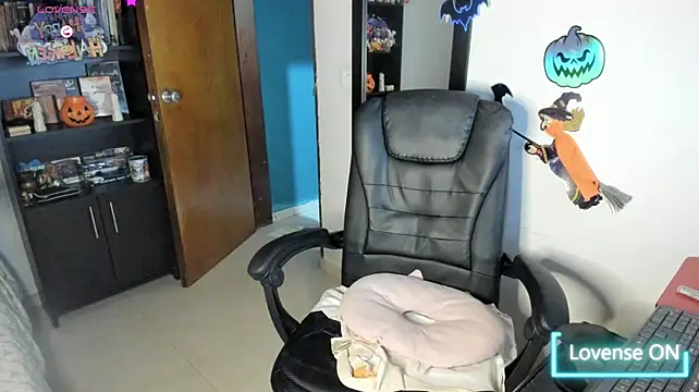 peanut_tangerine live cam on StripChat