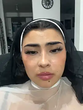 sophie_spicy