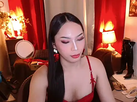 kylieEmparado