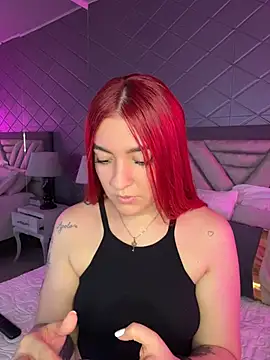 AinhoaaMontero webcam