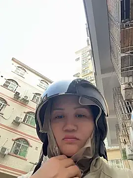 amy1688 (F milf) - 脱内裤直播一分钟