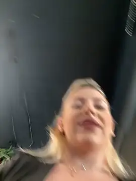 IveySin live sex cam