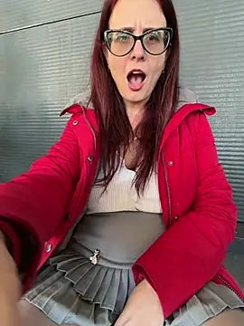 NataKitten live sex cam