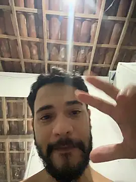 VITOR FINDOM（VitorFindomDOT）