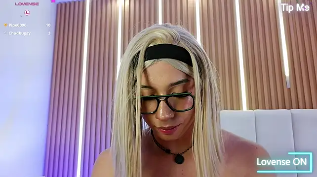 Khloe_Dangel