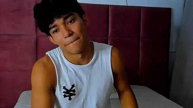 Luca_mashle live cam preview