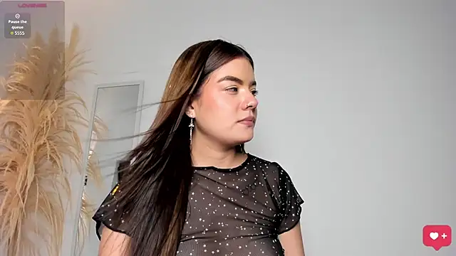 ariana_x1_