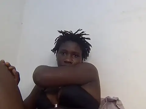 blackpetitecutie