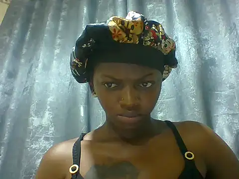 Sexy_Essiie