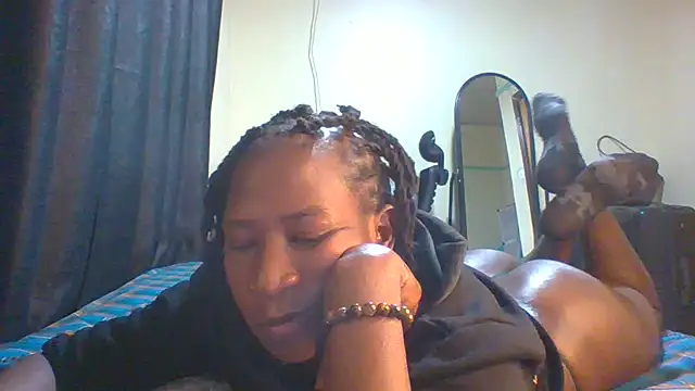 blackcuteebony